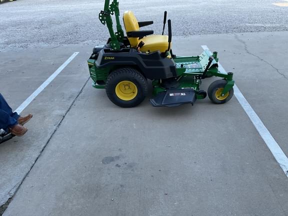Image of John Deere Z515E equipment image 2