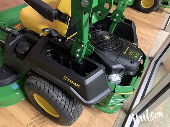 Image of John Deere Z515E equipment image 3