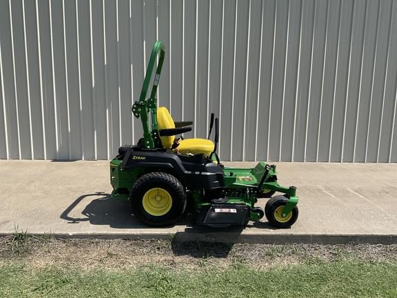 Image of John Deere Z515E equipment image 1