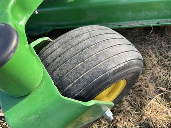 Image of John Deere Z515E equipment image 2