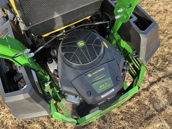 Image of John Deere Z515E equipment image 1