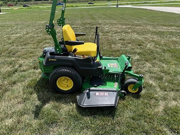 Image of John Deere Z515E equipment image 3