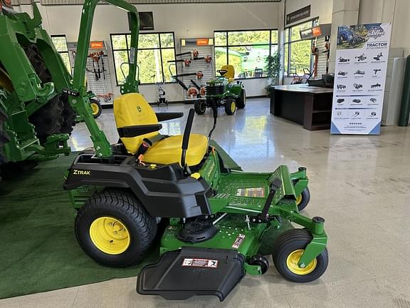 Image of John Deere Z515E equipment image 1