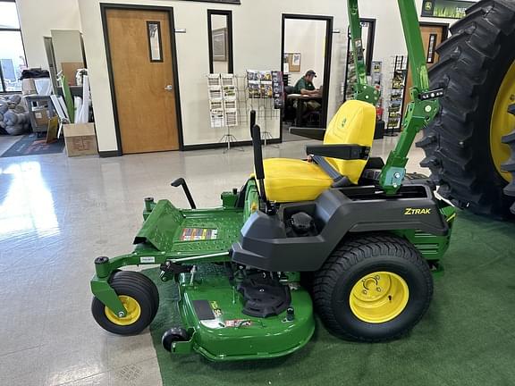 Image of John Deere Z515E equipment image 2