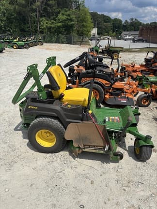 Image of John Deere Z515E equipment image 1