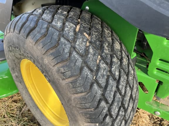 Image of John Deere Z515E equipment image 4