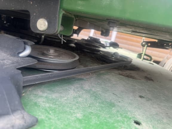 Image of John Deere Z515E equipment image 4