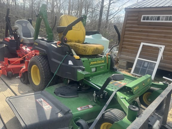 2024 John Deere Z515E Equipment Image0