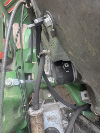 Image of John Deere Z515E equipment image 1