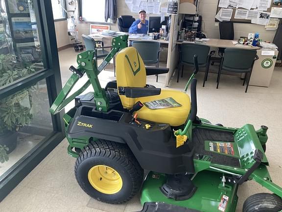 Image of John Deere Z530M equipment image 3