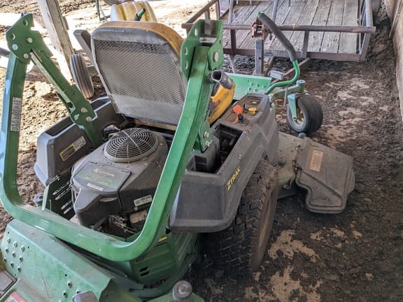 Image of John Deere Z530M equipment image 4
