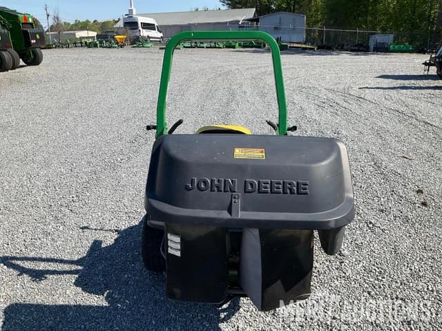 Image of John Deere Z530M equipment image 4