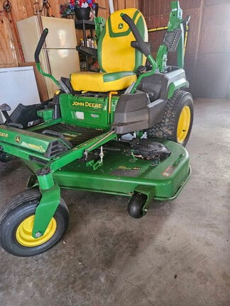 2024 John Deere Z530R Equipment Image0