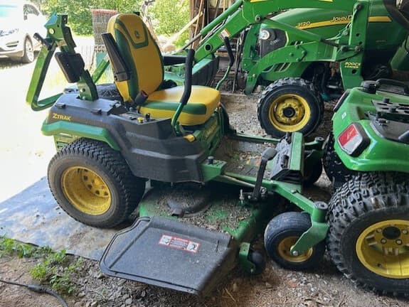 Image of John Deere Z545R equipment image 4