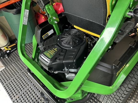 Image of John Deere Z545R equipment image 4