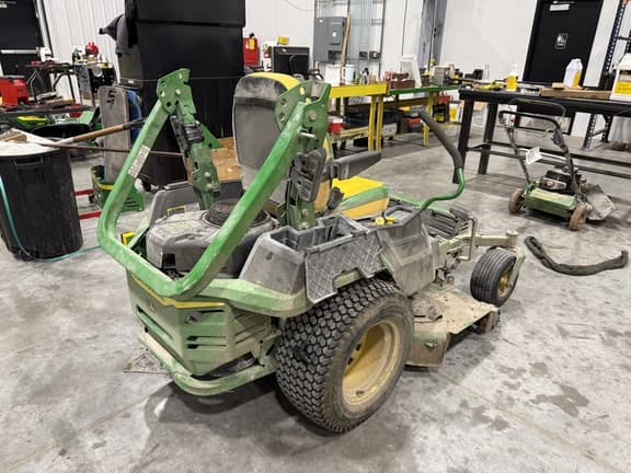 Image of John Deere Z545R equipment image 3