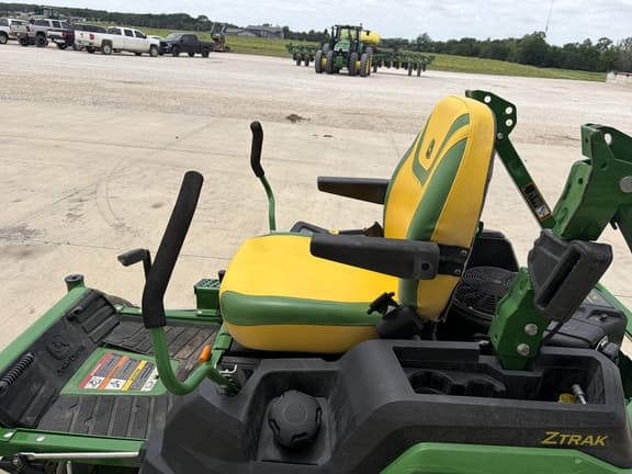 Image of John Deere Z545R equipment image 1