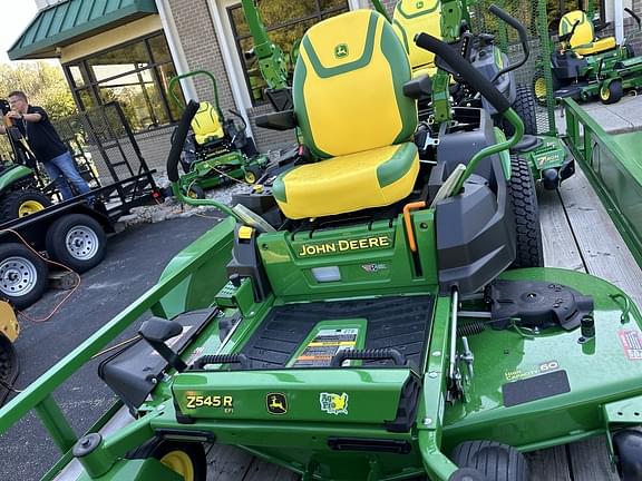 Image of John Deere Z545R Primary image