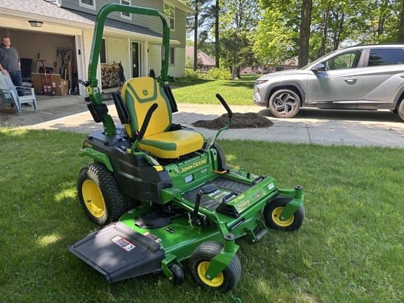 2024 John Deere Z545R Equipment Image0