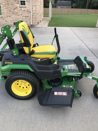 Image of John Deere Z545R equipment image 3