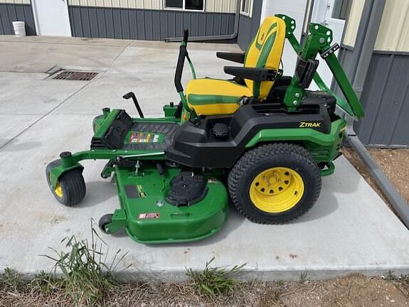 Image of John Deere Z545R equipment image 3