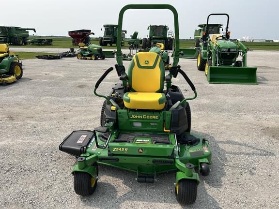 Image of John Deere Z545R equipment image 1