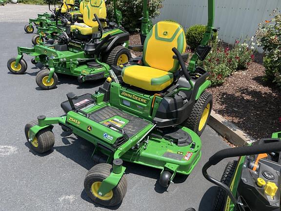 Image of John Deere Z545R equipment image 2