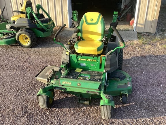 2024 John Deere Z545R Equipment Image0