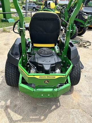 Image of John Deere Z720E equipment image 1
