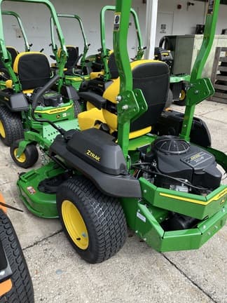 Image of John Deere Z720E equipment image 1