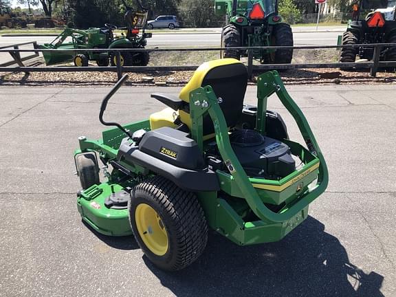 Image of John Deere Z720E equipment image 2