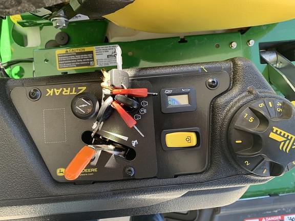 Image of John Deere Z720E equipment image 2