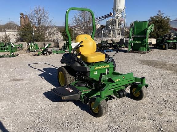 Image of John Deere Z720E equipment image 1