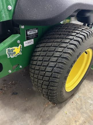 Image of John Deere Z720E equipment image 2