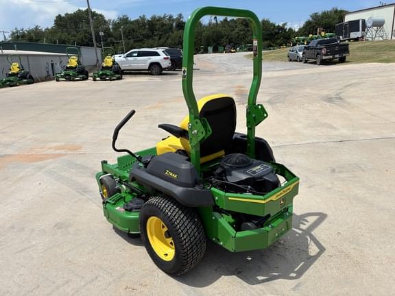 Image of John Deere Z720E equipment image 2