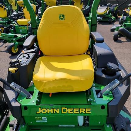 Image of John Deere Z720E equipment image 3