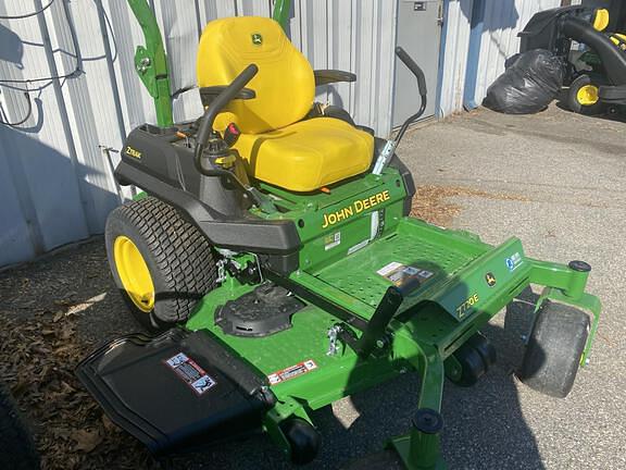 Image of John Deere Z720E Image 1