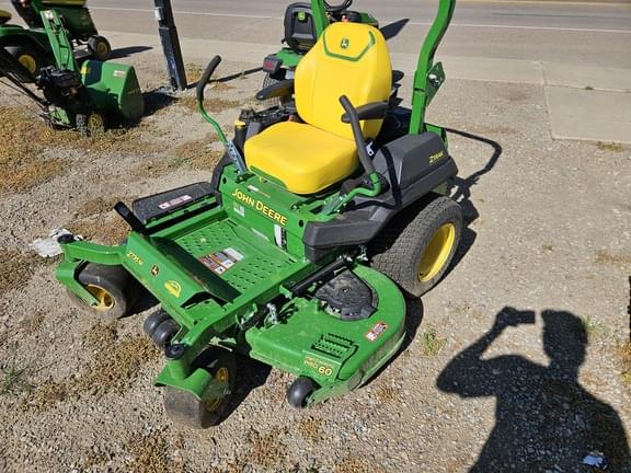 Image of John Deere Z735M equipment image 1