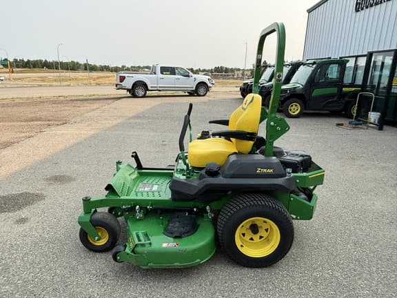 Image of John Deere Z735M equipment image 3