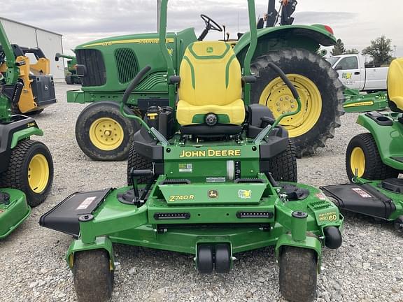 Image of John Deere Z740R equipment image 1