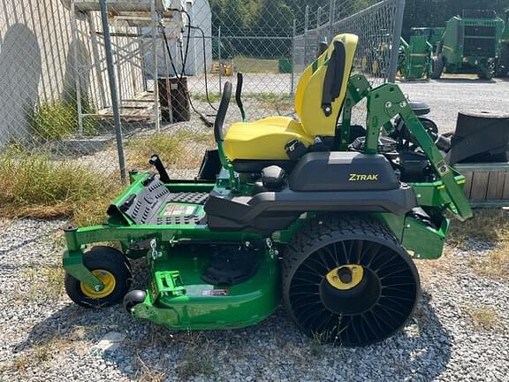 Image of John Deere Z760R equipment image 2