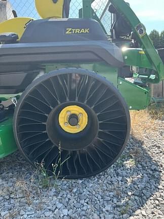 Image of John Deere Z760R equipment image 4