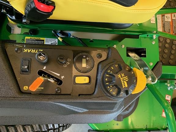 Image of John Deere Z760R equipment image 3