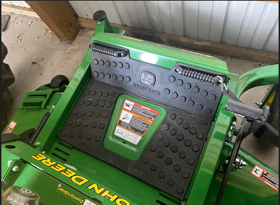 Image of John Deere Z760R equipment image 1