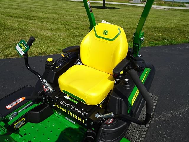 Image of John Deere Z915E equipment image 4