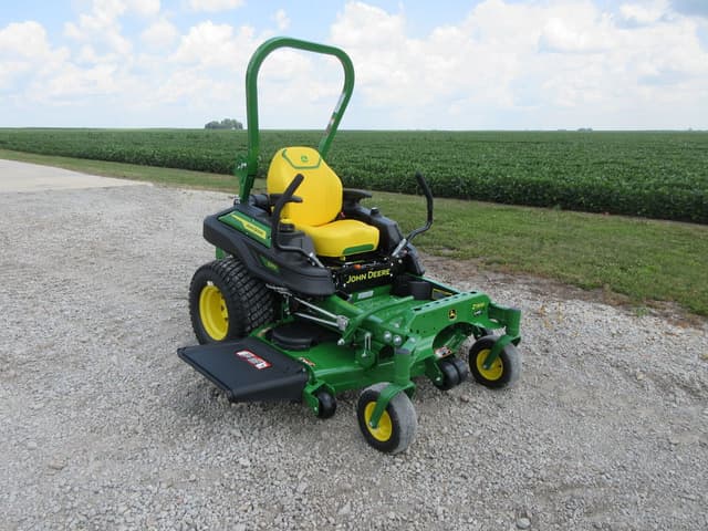 Image of John Deere Z915E equipment image 1