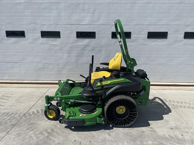 Image of John Deere Z915E equipment image 1
