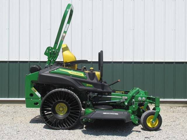 Image of John Deere Z915E equipment image 3
