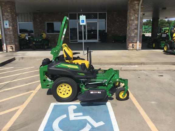 Image of John Deere Z915E equipment image 1
