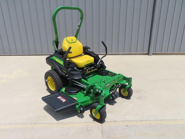 Image of John Deere Z915E equipment image 1